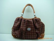 女包_手提斜挎兩用_適用性別:女_產(chǎn)品類別:商務(wù)包_箱包形狀:橫款方型_款式:手提包_第5頁_女包促銷_低價(jià)批發(fā) 